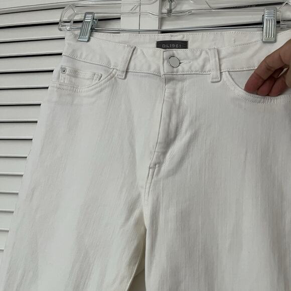 DL1961 Denim Mara Straight Mid Rise Instasculpt Ankle in white Milk, size 27 - Picture 6 of 15
